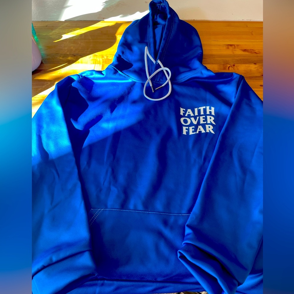 Sweatshirt and shorts